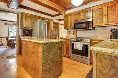 W210N11135  Mountbrooke Dr, Germantown, WI 53022 - Photo 9