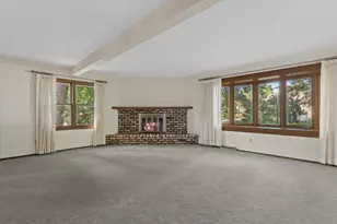 5945 S 20th St, Milwaukee, WI 53221 - Photo 13