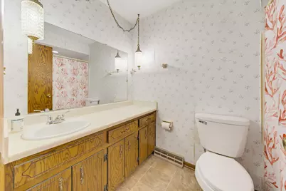 3755  Kettle View Dr, Hartford, WI 53086 - Photo 19