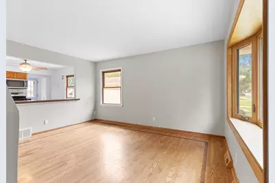 3420 S 81st St, Milwaukee, WI 53219 - Photo 9