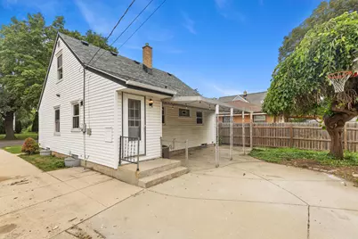 3420 S 81st St, Milwaukee, WI 53219 - Photo 25