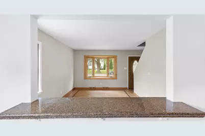 3420 S 81st St, Milwaukee, WI 53219 - Photo 15