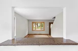 3420 S 81st St, Milwaukee, WI 53219 - Photo 15