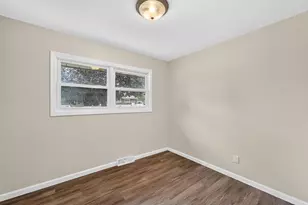 2702 Loraine Ave, Racine, WI 53404 - Photo 9
