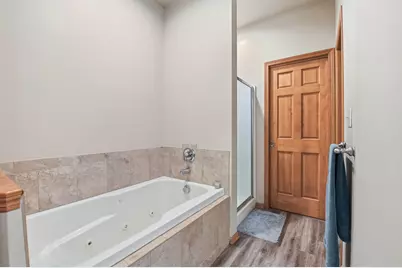 3610  Oak Valley Ln, Waukesha, WI 53188 - Photo 17