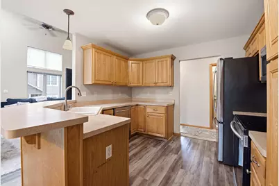 3610  Oak Valley Ln, Waukesha, WI 53188 - Photo 11