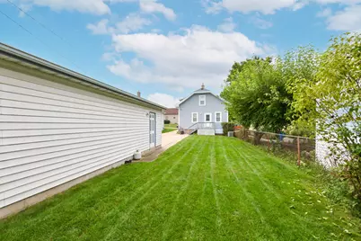 1247  Illinois St, Racine, WI 53405 - Photo 29
