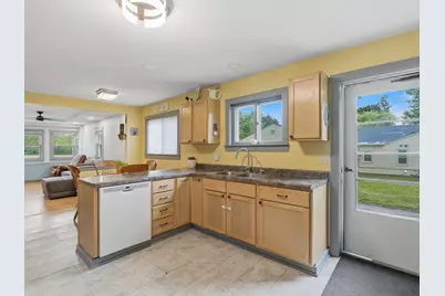 283 N Fairview Ave, North Prairie, WI 53153 - Photo 13