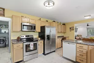 283 N Fairview Ave, North Prairie, WI 53153 - Photo 9