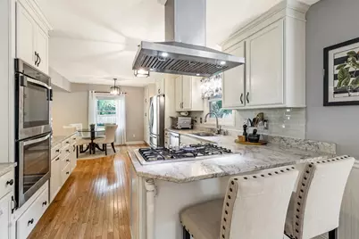 11550 N Meadowbrook Dr, Mequon, WI 53097 - Photo 5