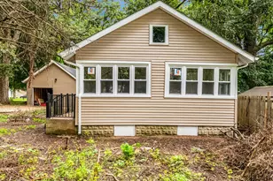 7910 305th Ave, Salem Lakes, WI 53168 - Photo 11