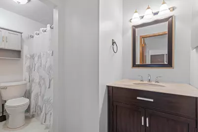 4035 S 84th St #1, Greenfield, WI 53228 - Photo 11