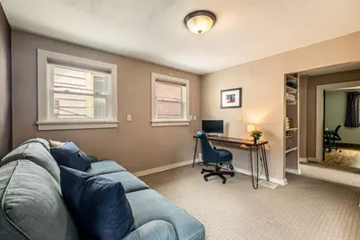 1811 N Astor St, Milwaukee, WI 53202 - Photo 15