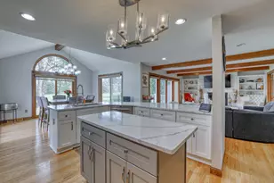 8424 S 68th St, Franklin, WI 53132 - Photo 7