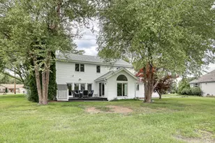 8424 S 68th St, Franklin, WI 53132 - Photo 43