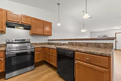 2820  21st St #8, Kenosha, WI 53140 - Photo 7