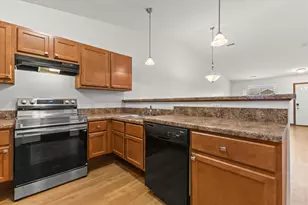 2820 21st St, Kenosha, WI 53140 - Photo 7