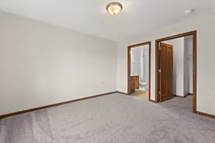 2820 21st St, Kenosha, WI 53140 - Photo 9