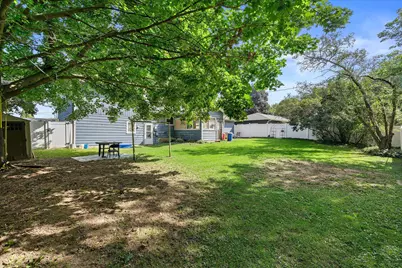 103  Fairview Ct, Fairwater, WI 53931 - Photo 25