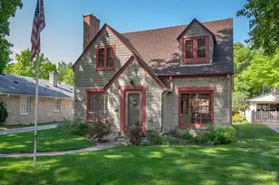 2611 N 84th St, Wauwatosa, WI 53226 - Photo 1