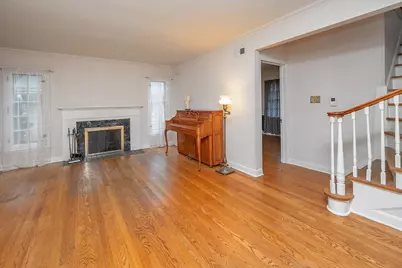 2611 N 84th St, Wauwatosa, WI 53226 - Photo 5