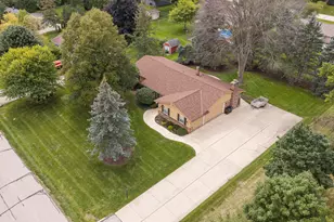 2885 S 126th St, New Berlin, WI 53151 - Photo 29