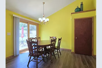 9201 W County Line Rd, Milwaukee, WI 53224 - Photo 11
