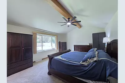 9201 W County Line Rd, Milwaukee, WI 53224 - Photo 27