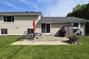 9201 W County Line Rd, Milwaukee, WI 53224 - Photo 49