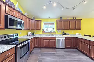 9201 W County Line Rd, Milwaukee, WI 53224 - Photo 3