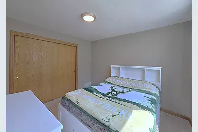 9201 W County Line Rd, Milwaukee, WI 53224 - Photo 35