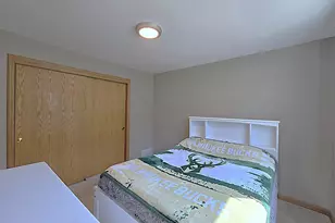 9201 W County Line Rd, Milwaukee, WI 53224 - Photo 35