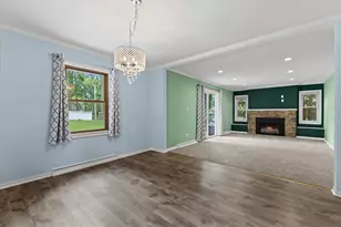 W236N6530 Hillview Dr, Sussex, WI 53089 - Photo 5