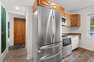 W236N6530 Hillview Dr, Sussex, WI 53089 - Photo 9