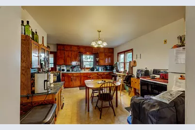 604 E Racine St, Jefferson, WI 53549 - Photo 7