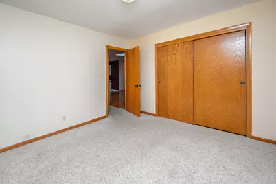 4212 N 95th St, Wauwatosa, WI 53222 - Photo 37