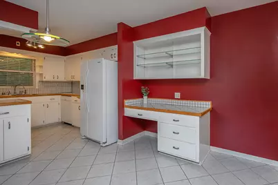 4212 N 95th St, Wauwatosa, WI 53222 - Photo 23