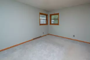 4212 N 95th St, Wauwatosa, WI 53222 - Photo 33