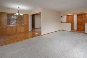 4212 N 95th St, Wauwatosa, WI 53222 - Photo 7