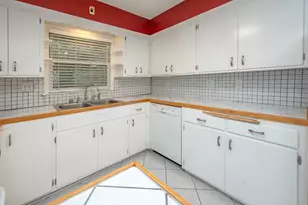 4212 N 95th St, Wauwatosa, WI 53222 - Photo 25