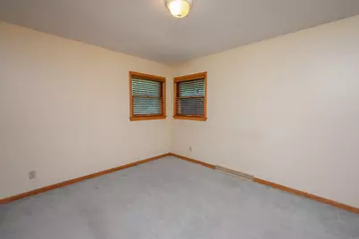 4212 N 95th St, Wauwatosa, WI 53222 - Photo 31
