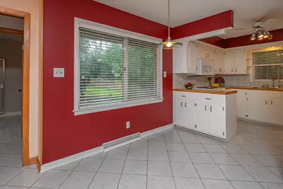 4212 N 95th St, Wauwatosa, WI 53222 - Photo 19