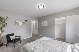 4418 W Mequon Rd, Mequon, WI 53092 - Photo 21