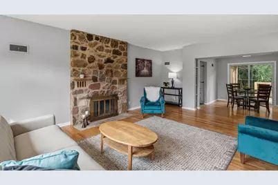 4418 W Mequon Rd, Mequon, WI 53092 - Photo 15