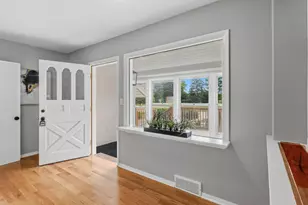 4418 W Mequon Rd, Mequon, WI 53092 - Photo 5