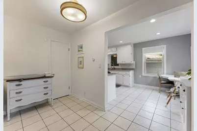 1090 W La Salle Ave, Glendale, WI 53209 - Photo 5