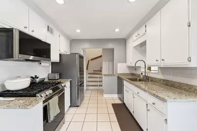 1090 W La Salle Ave, Glendale, WI 53209 - Photo 7