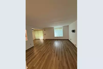 2220 W Good Hope Rd #21, Glendale, WI 53209 - Photo 3