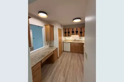 2220 W Good Hope Rd #21, Glendale, WI 53209 - Photo 5