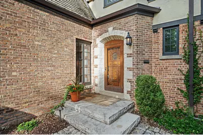 5346 N Hollywood Ave, Whitefish Bay, WI 53217 - Photo 3